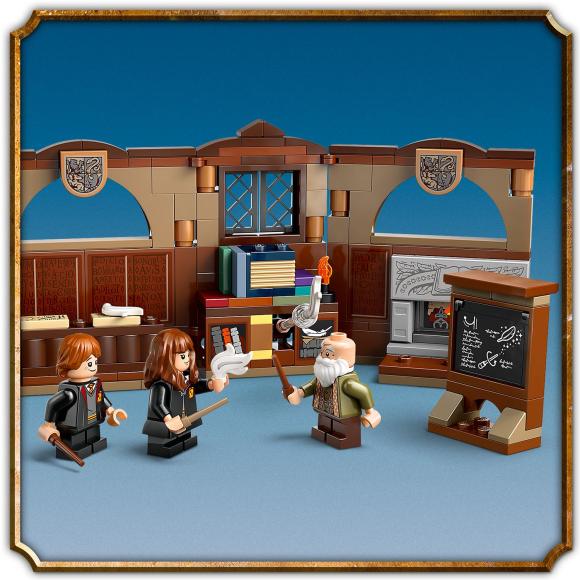 Harry Potter™ 76442 Hogwarts™-slottet: Besværgelseslektion