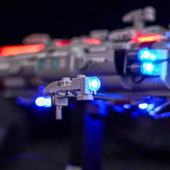 BrickBling lyssæt til: Star Wars 75405 Home One-stjernekrydser