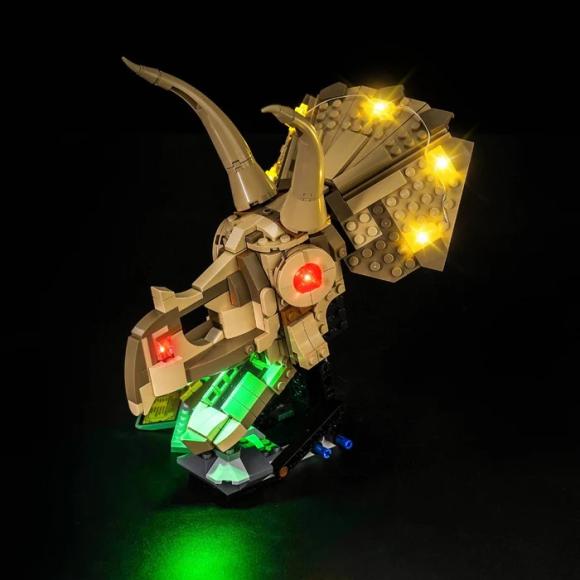 BrickBling lyssæt til: Jurassic World 76969 Dinosaurfossiler: Triceratops-kranium