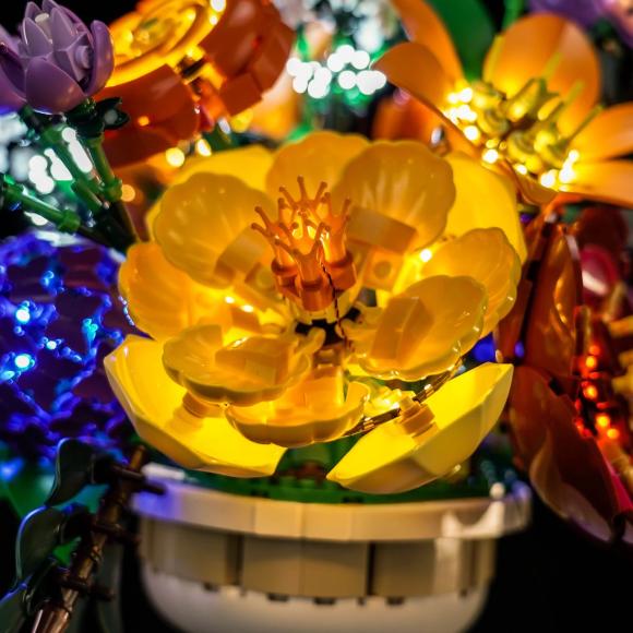BrickBling lyssæt til: Botanicals 10345 Blomsterarrangement