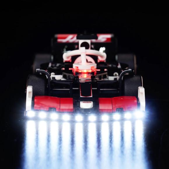 BrickBling lyssæt til: Speed Champions 77250 MoneyGram Haas F1® Team VF-24-racerbil