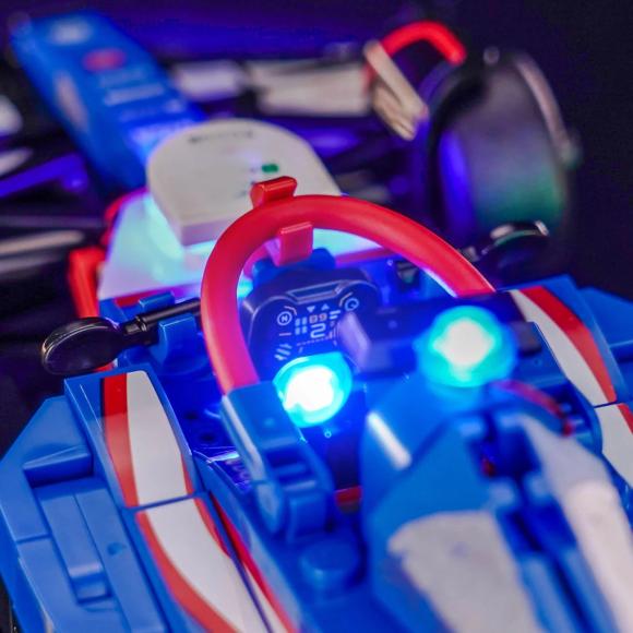 BrickBling lyssæt til: Speed Champions 77246 Visa Cash App RB VCARB 01 F1®-racerbil