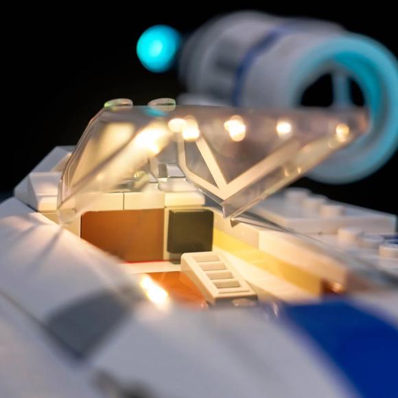 BrickBling lyssæt til: Star Wars™ 75399 Oprørernes U-wing-stjernejager