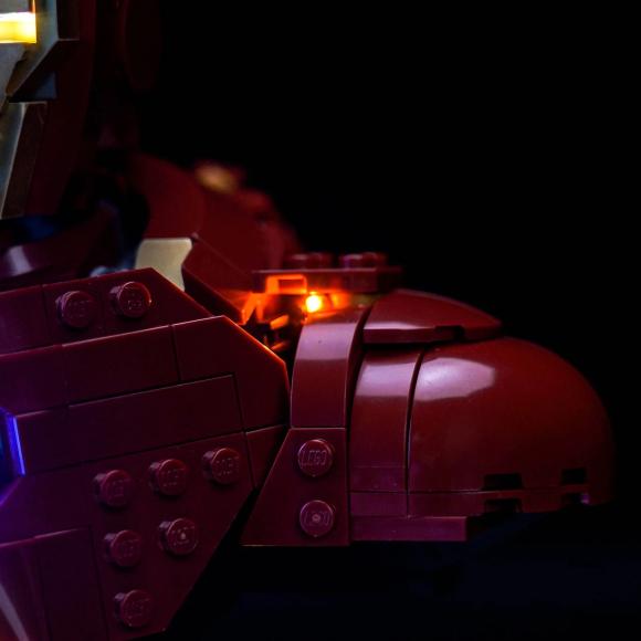BrickBling lyssæt til: Marvel 76327 Iron Man MK4-buste