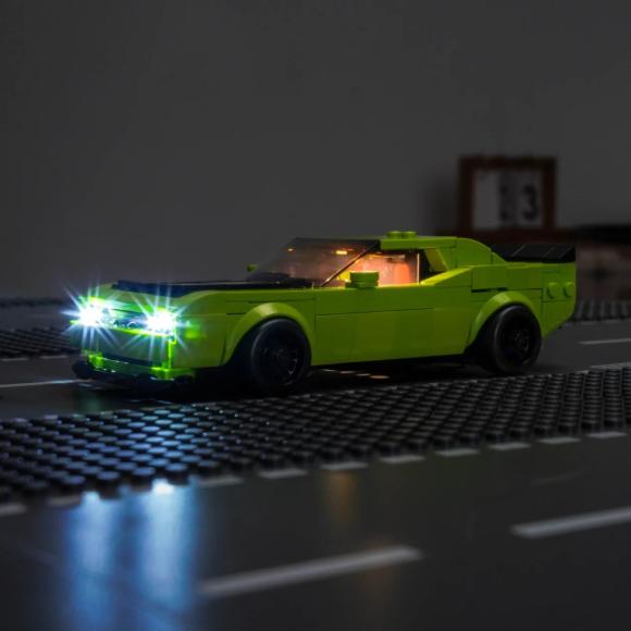 BrickBling lyssæt til: Speed Champions 77237 Dodge Challenger SRT Hellcat-sportsvogn