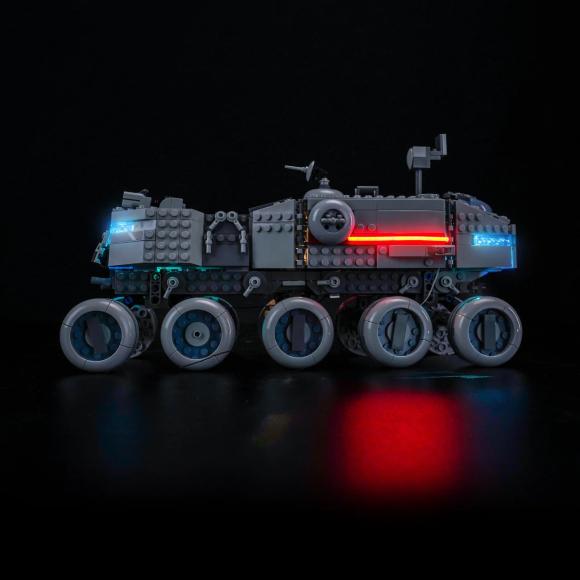 Oplyst LEGO Star Wars 75413 Republik-Juggernaut set fra højre side direkte