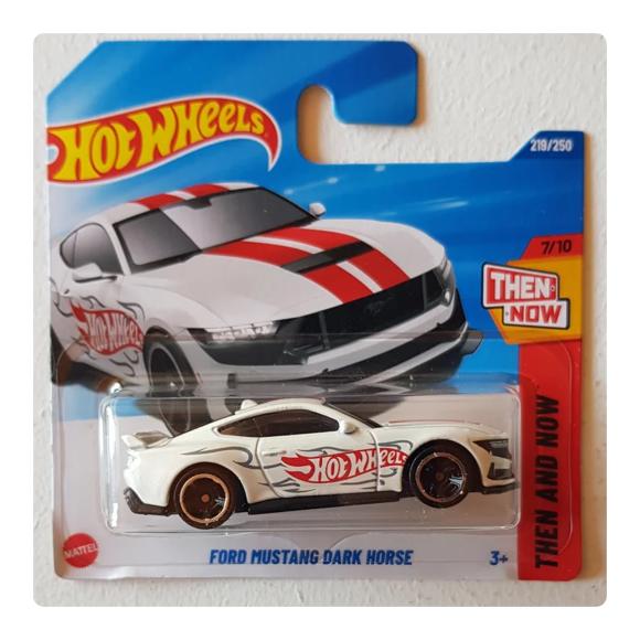 Ford Mustang Dark Horse hvid i Hot Wheels pakke set forfra