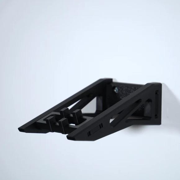 Ophængt brugt til at hænge LEGO Technic 42206 Oracle Red Bull RB20 F1 vandret