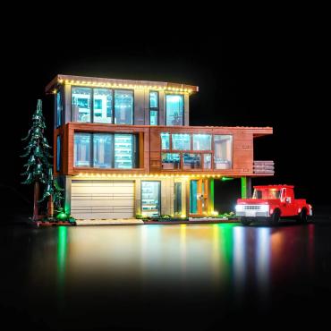 Oplyst LEGO Ideas 21354 Twilight Cullen Familiens hus med BrickBling set fra venstre side
