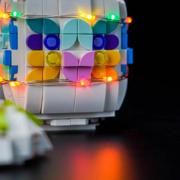 Oplyst 40816 dekorativt påskeæg med BrickBling bunden