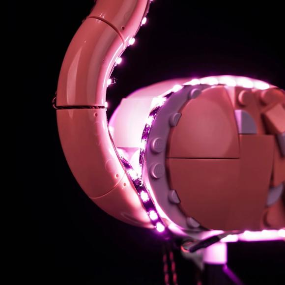 Oplyst LEGO Creator 31170 Vilde dyr pink flamingo med BrickBling krop