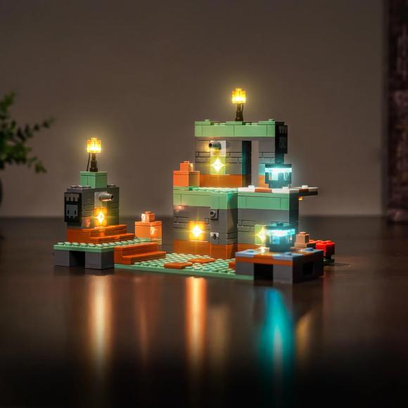 BrickBling lyssæt til: Minecraft 21271 Prøvelseskammer