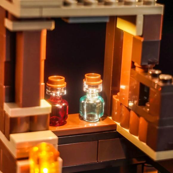 BrickBling lyssæt til: Minecraft 21272 Skovpalæets kampring