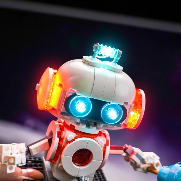 BrickBling lyssæt til: Creator 31164 Rumrobot