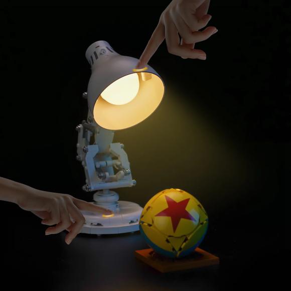 BrickBling lyssæt til: Ideas 21357 Disney Pixar Luxo Jr. (Touch sensor) (GC1070)