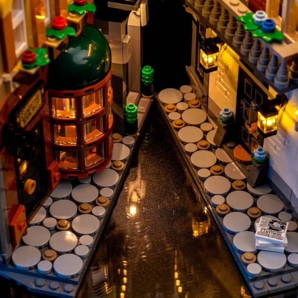 BrickBling lyssæt til: Icons 10351 Sherlock Holmes: Bogniche