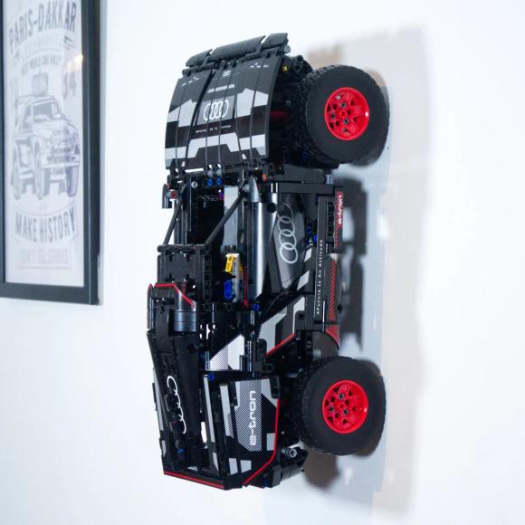 Vægophæng Technic 42160 Audi RS Q E-Tron (sort) vandret