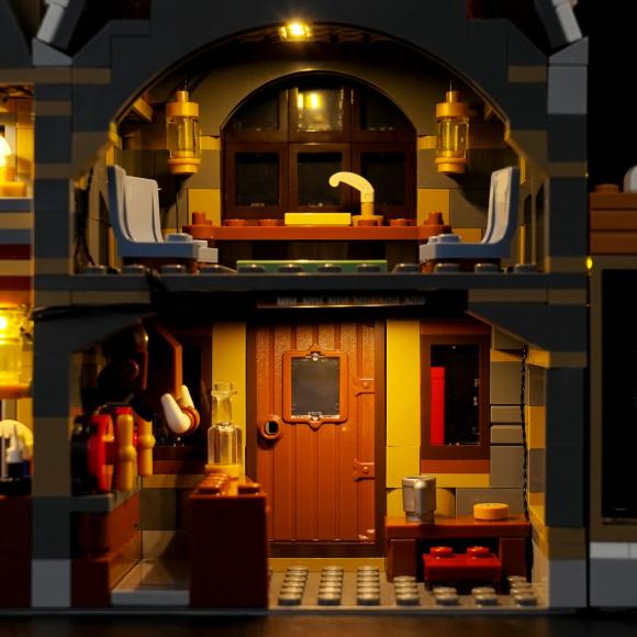 BrickBling lyssæt til: Harry Potter™ 76457 Hogsmeade™-landsbyen – samlerudgave