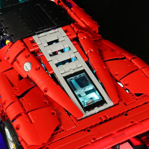 BrickBling lyssæt til: Technic 42143 Ferrari Daytona SP3