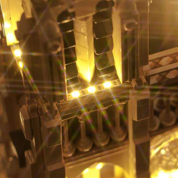 BrickBling lyssæt til: Architecture 21061 Notre-Dame de Paris