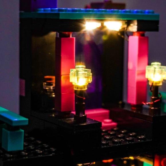 BrickBling lyssæt til: Minecraft 21279 Enderman-tårnet