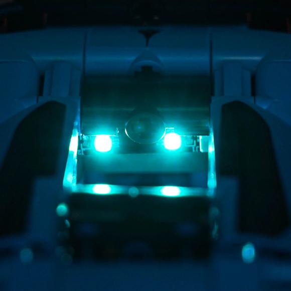 BrickBling lyssæt til: Technic 42217 Blå Chevrolet Corvette Stingray