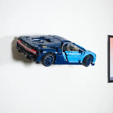 LEGO Technic 42083 Bugatti Chiron vandret bagende set fra venstre