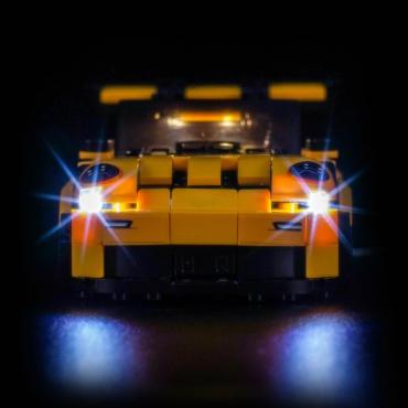 LEGO Speed Champions 77239 Porsche 911 GT3 RS oplyst med BrickBling set direkte forfra